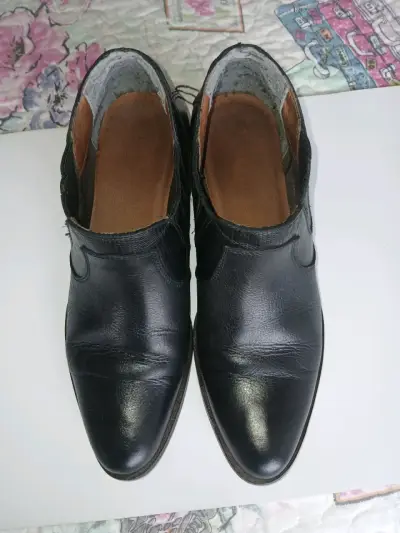 Zapatos de cuero negro para mujer - miniatura 5