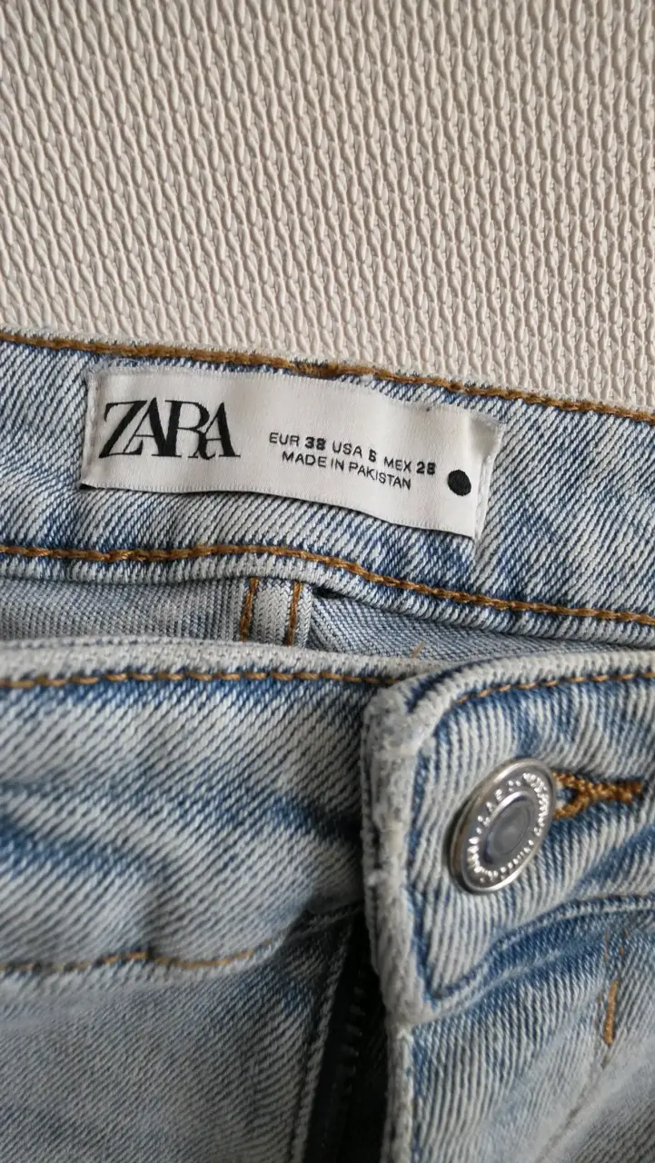 Jeans Zara desgastados para mujer - 3