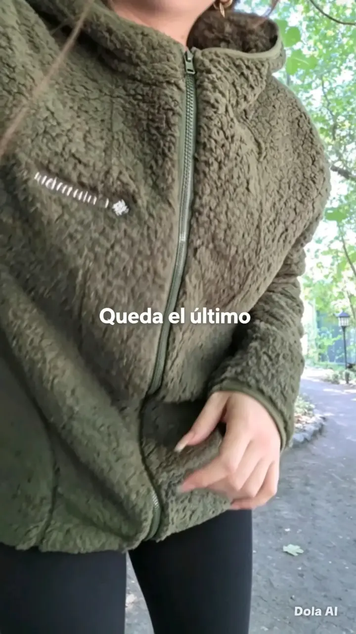 Chaqueta de polar verde con capucha para mujer