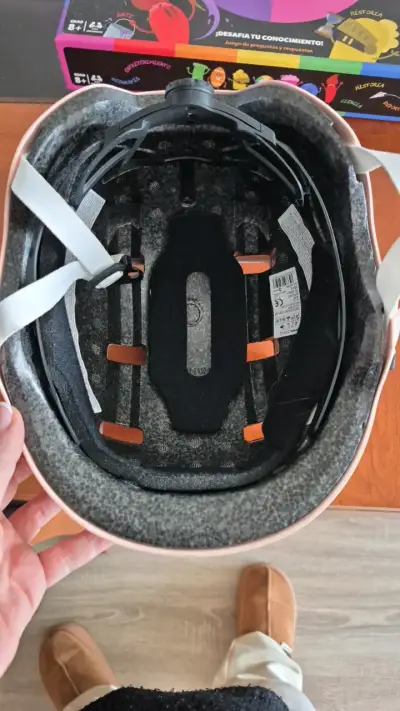 Casco de bicicleta rosa - miniatura 2