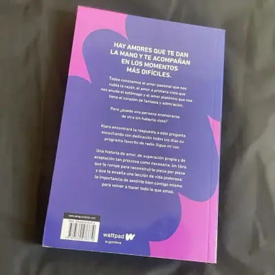 Libro 'Sigue Mi Voz' de Ariana Godoy - miniatura 2
