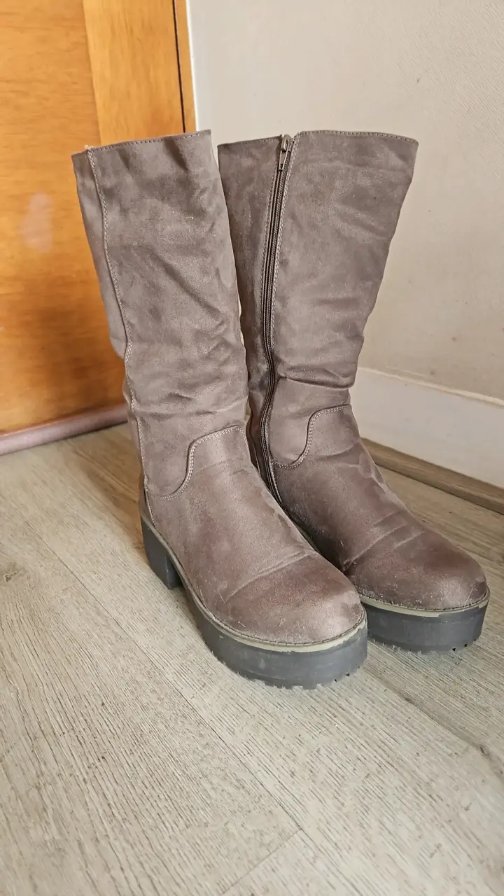 Botas de gamuza marrón con plataforma - 1