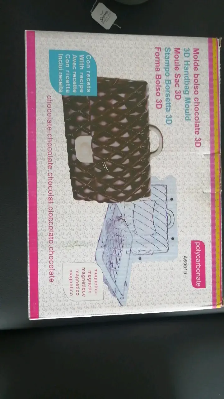 Molde 3D para chocolate en forma de bolso - 1