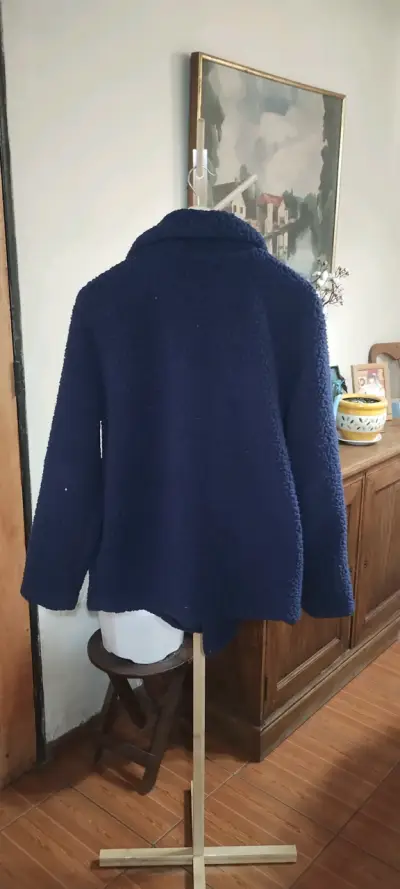 Abrigo de peluche azul marino para mujer - miniatura 2