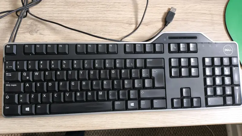 Teclado Dell USB KB813t - 1