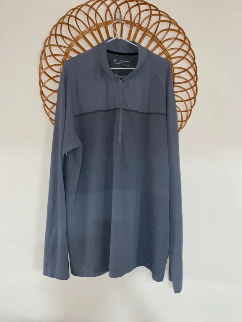 Polera deportiva gris Under Armour - 1