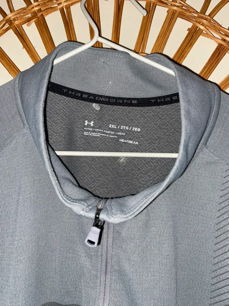 Polera deportiva gris Under Armour - 3