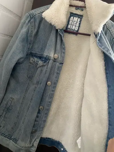 Chaqueta de mezclilla con forro de chiporro - miniatura 2