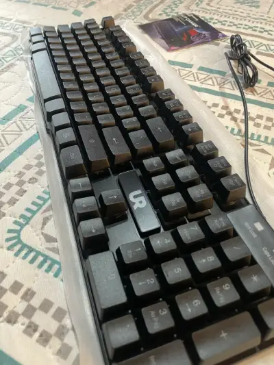 Teclado Gamer Urbano Retroiluminado - miniatura 2