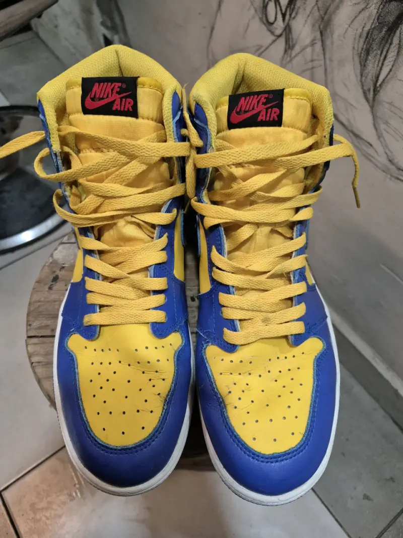 Zapatillas deportivas Air Jordan 1 azul y amarillo - 2