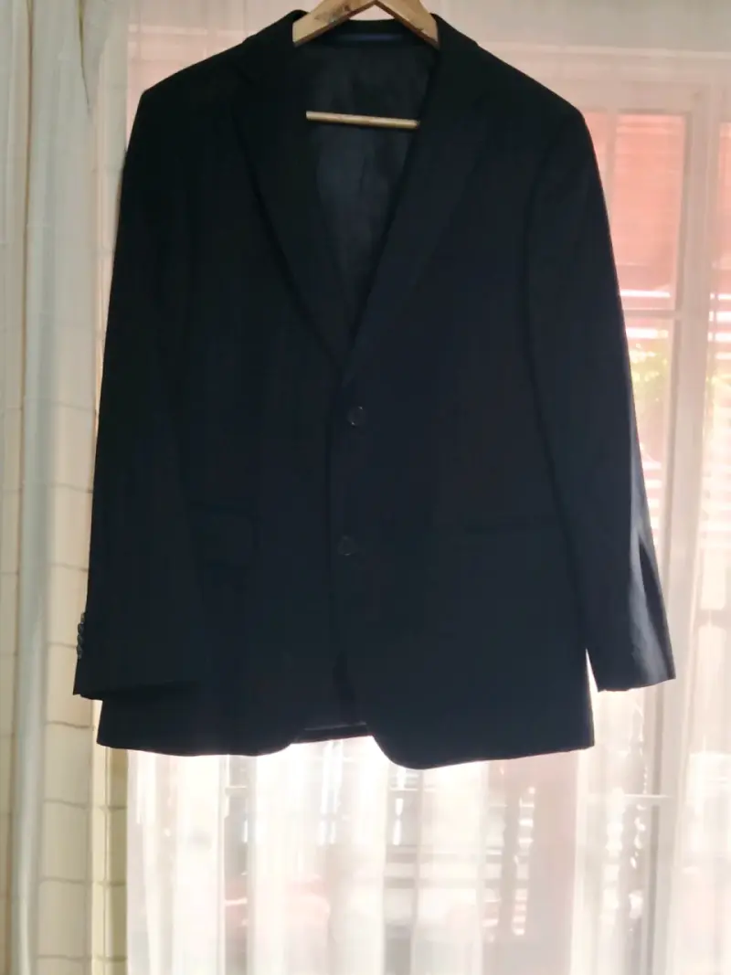 Elegante blazer negro para hombre - 1