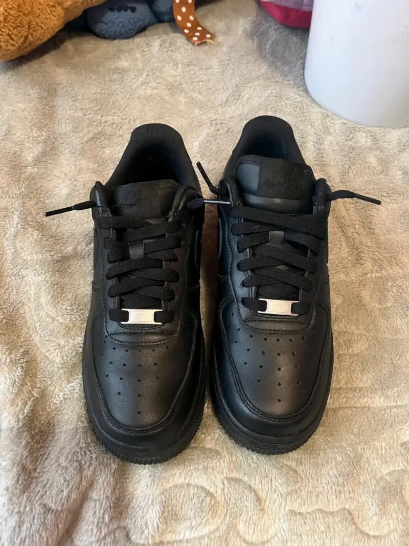 Zapatillas deportivas negras Nike Air Force 1 - 1