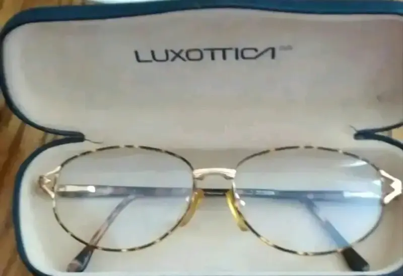 Marcos De lentes Luxottica Doradas - 2