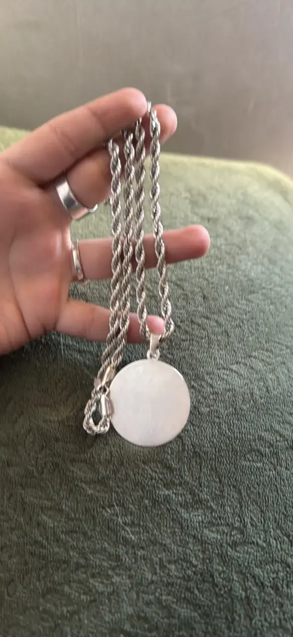 Cadena de plata con medallon grande - 1
