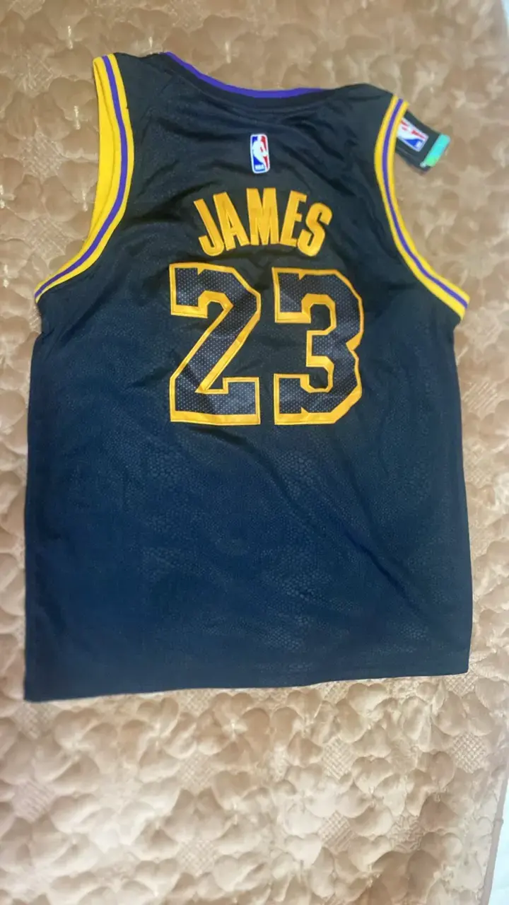 Camiseta NBA Lakers número 23 negra - 2