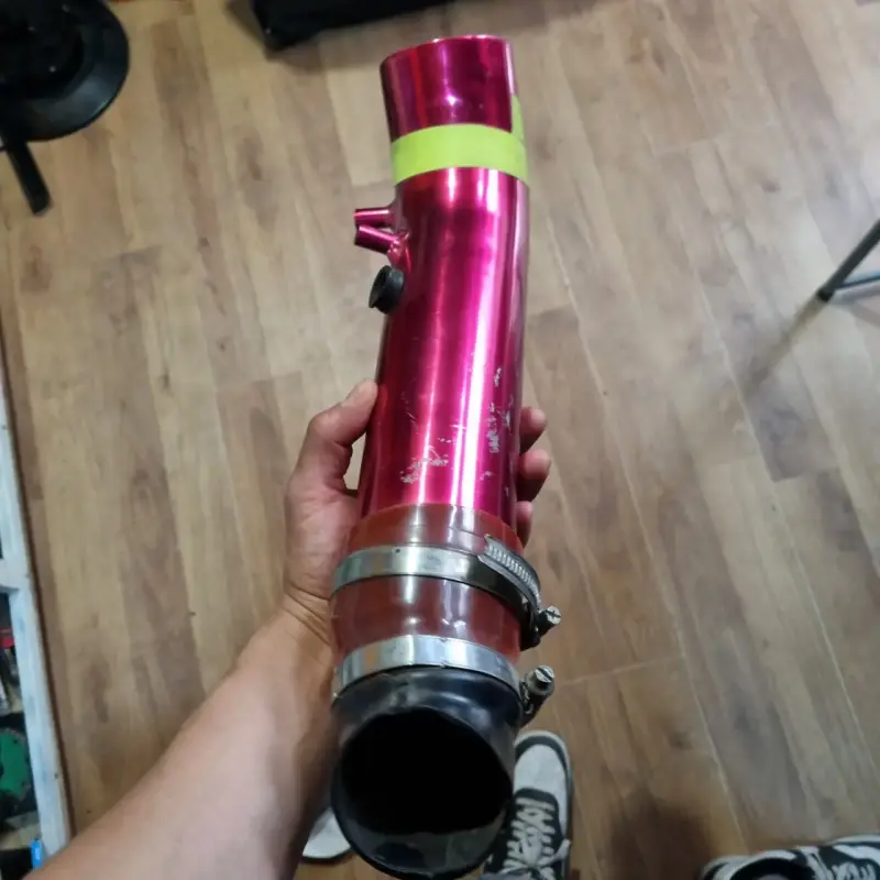 Tubo de admisión rojo para auto - 3