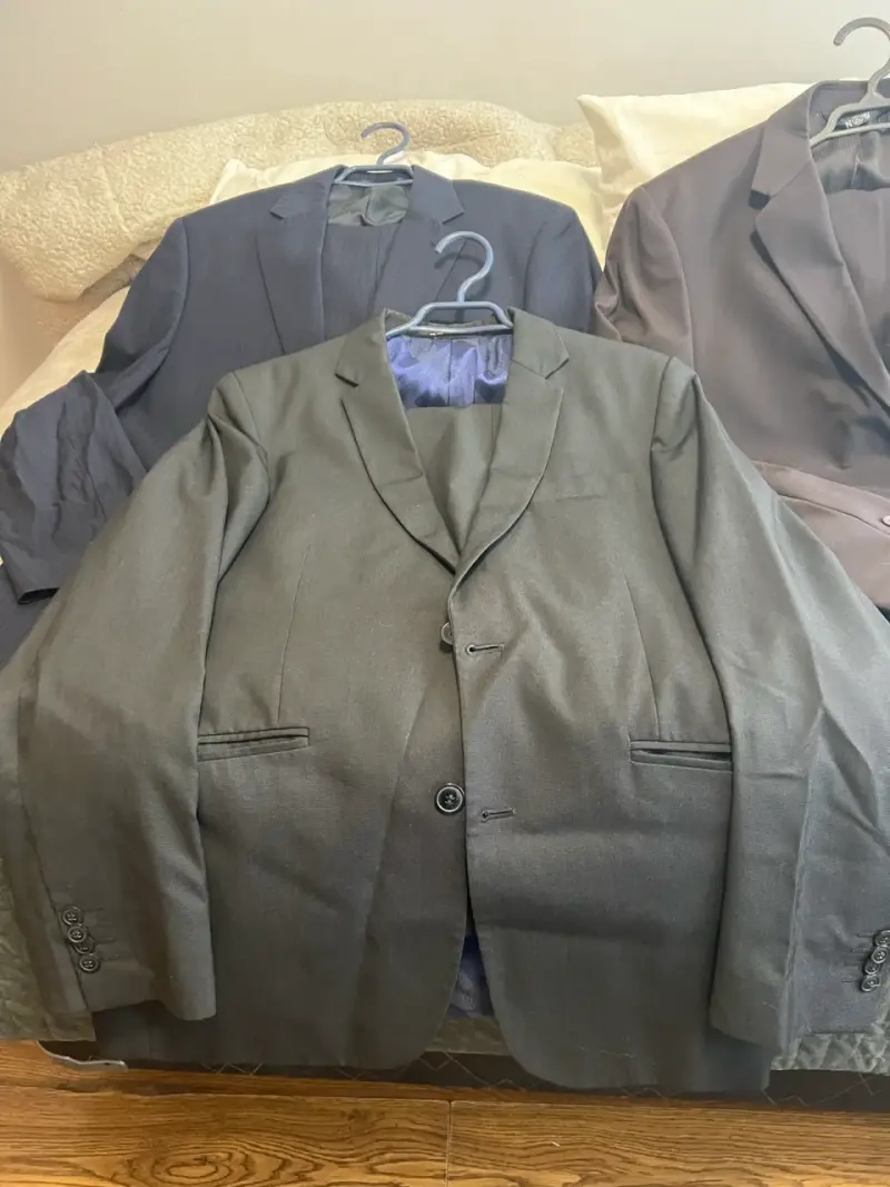 Traje formal de hombre en color gris - 1