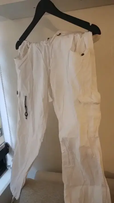 Pantalones cargo blancos mujer con bolsillos - miniatura 4