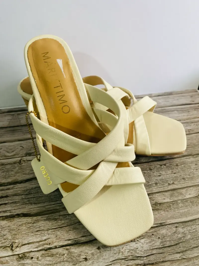 Sandalias de cuero beige Maritimo N 37 - 1