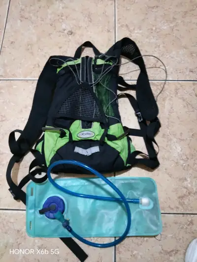 Mochila de senderismo Doite verde y negra - miniatura 3