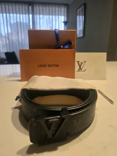 Cinturón de cuero Louis Vuitton negro - miniatura 2