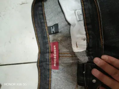 Jeans Roca Wear para hombre en buen estado - miniatura 1