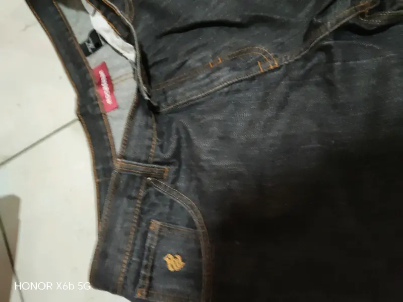 Jeans Roca Wear para hombre en buen estado - 3