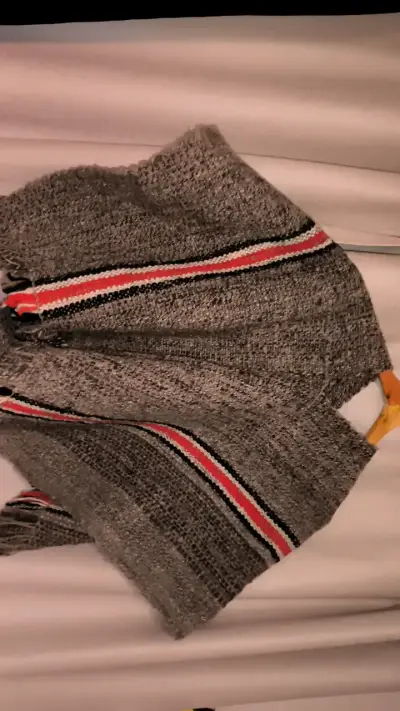 Poncho tejido en telar 100% lana. Niño - miniatura 1