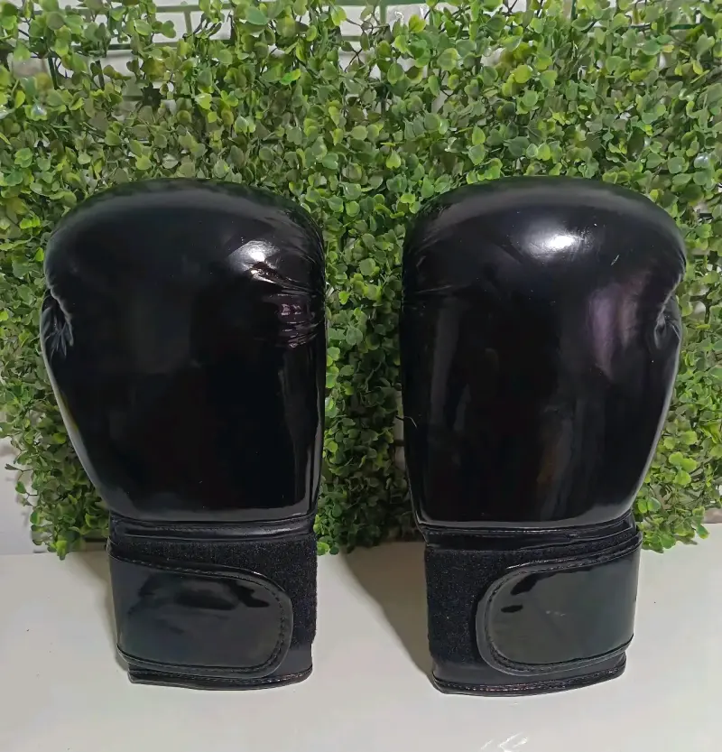 Guantes de Boxeo Negros para Entrenamiento