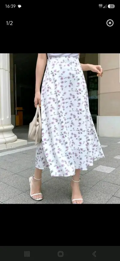 Vestido largo floral blanco para mujer - miniatura 1