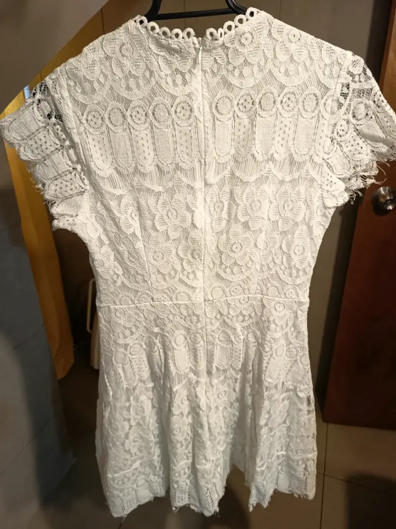 Vestido de encaje blanco - 1