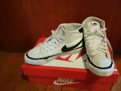 Zapatillas deportivas Nike blancas de caña alta - miniatura 4