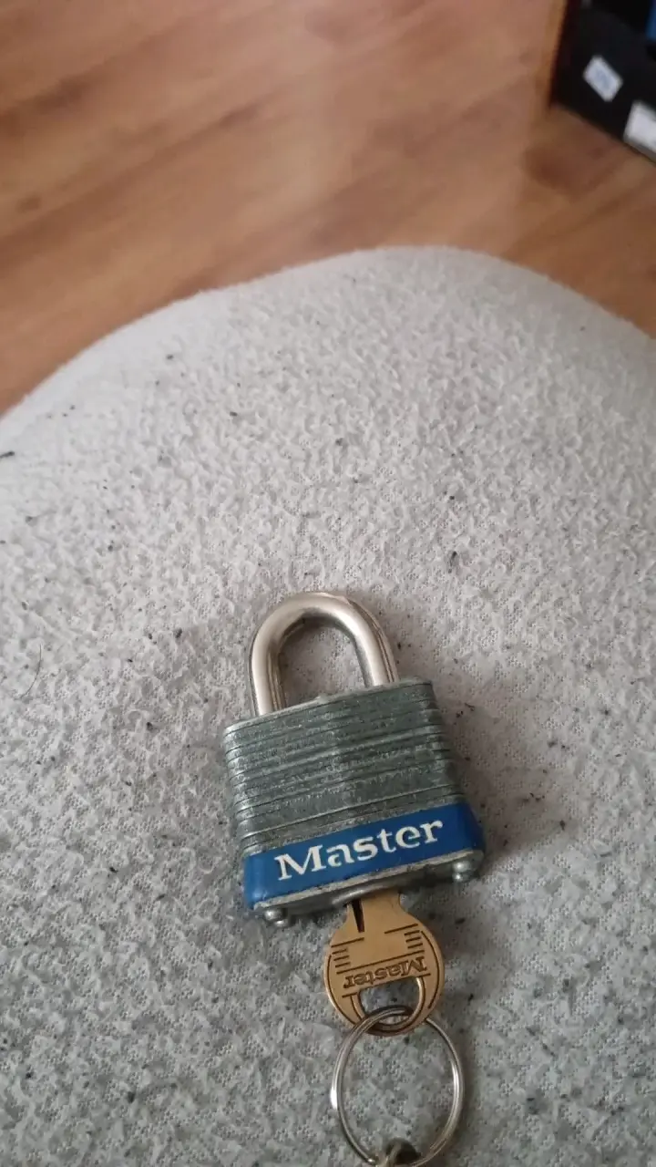 Candado de seguridad Master con llave