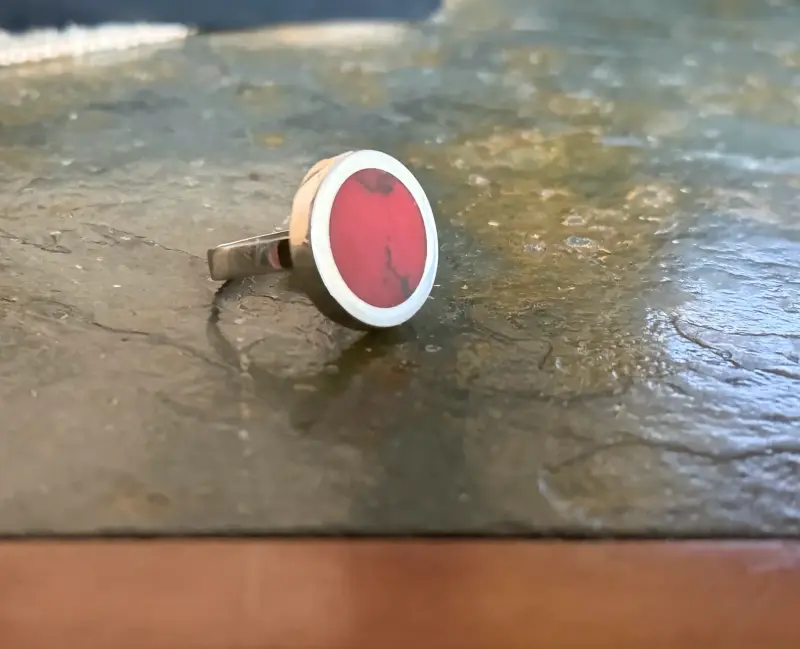 Anillo de plata con piedra roja elegante - 2