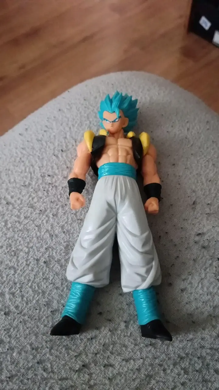 Figura de acción Gogeta Super Saiyan Blue