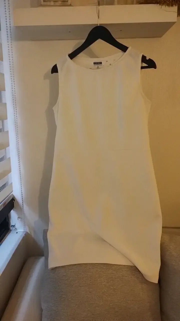 Vestido blanco sin mangas elegante tipo Jumper - 1