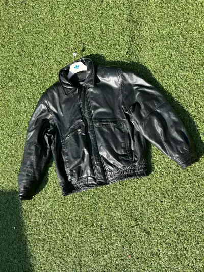 Chaqueta de cuero negra para hombre - miniatura 1