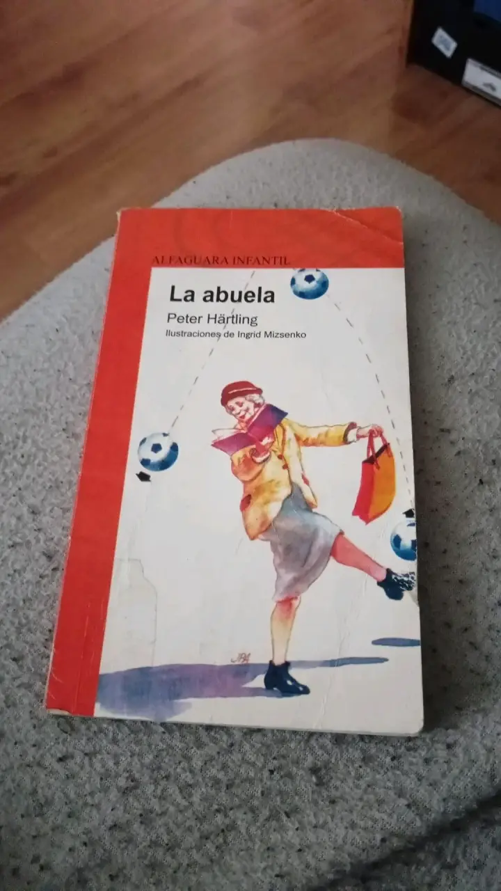 Libro infantil 'La abuela' de Peter Härtling