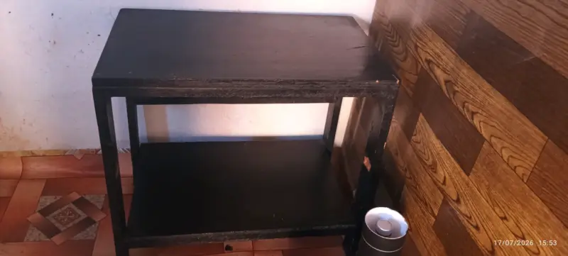 Mueble de madera para TV con puertas de vidrio - 3