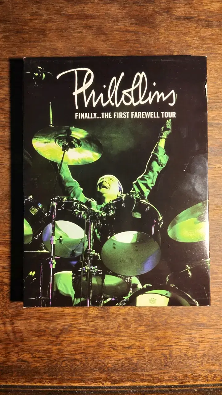 Programa de gira Phil Collins 'Finally... The First Farewell Tour' - 1