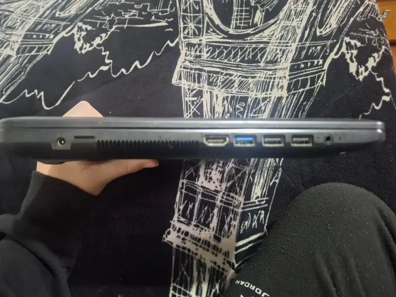 Laptop portátil ASUS con Windows 10 en buen estado - 2