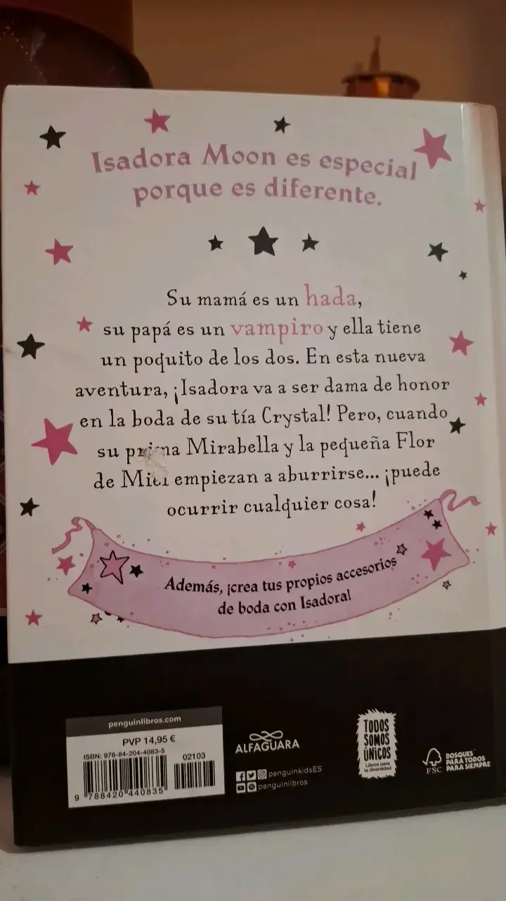 Libro Isadora Moon y la Boda Mágica de Harriet Muncaster - 2