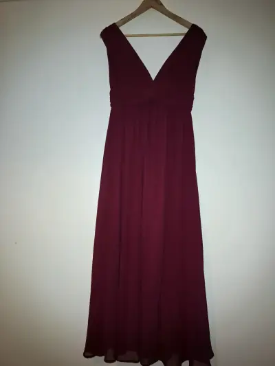 Vestido largo elegante color burdeos - miniatura 1