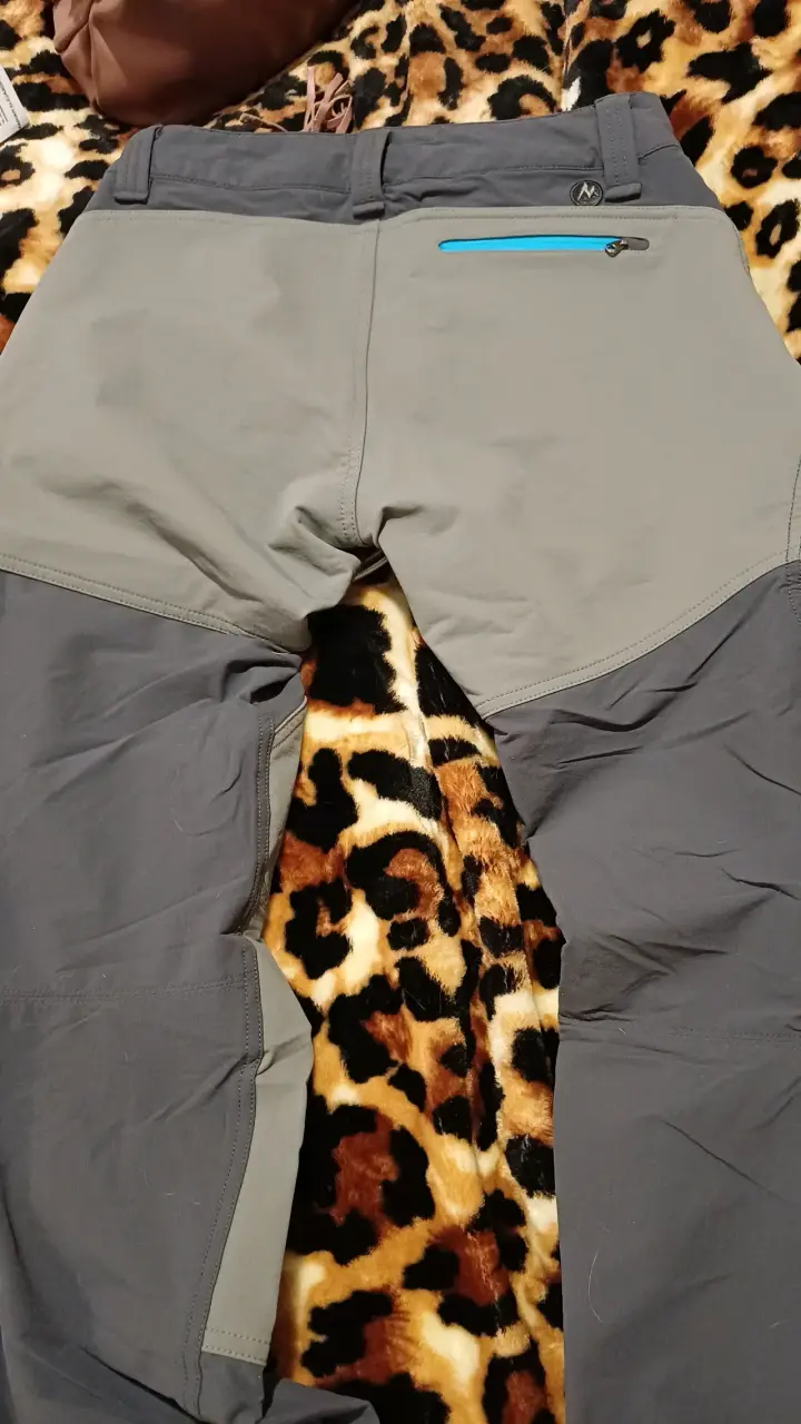 Pantalones de senderismo gris con bolsillo azul - 1