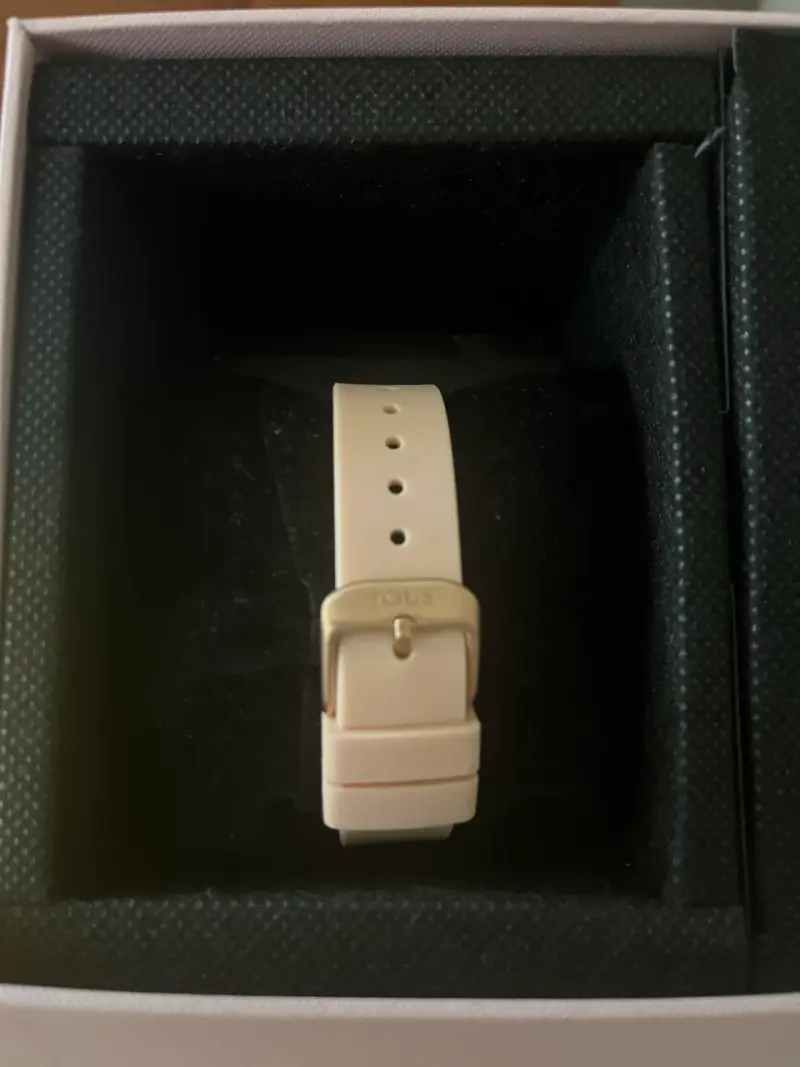 Reloj inteligente Tous dorado elegante - 2