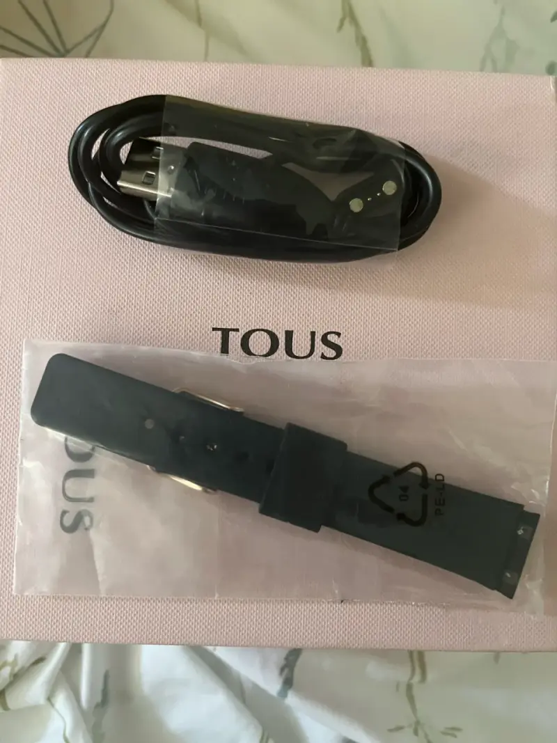 Reloj inteligente Tous dorado elegante - 3