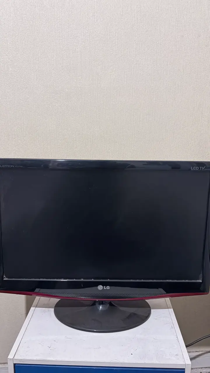 Monitor y TV LCD LG 32 pulgadas usado - 1