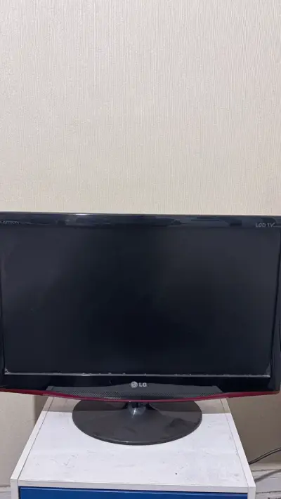 Monitor y TV LCD LG 32 pulgadas usado - miniatura 1