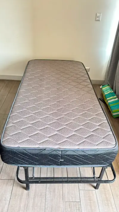 Cama 1 plaza + colchon espuma+ refrigerador y rack - miniatura 1