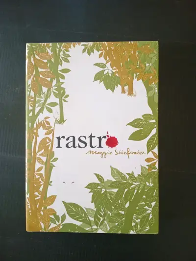 Libro 'Rastro' de Maggie Stiefvater en buen estado - miniatura 1